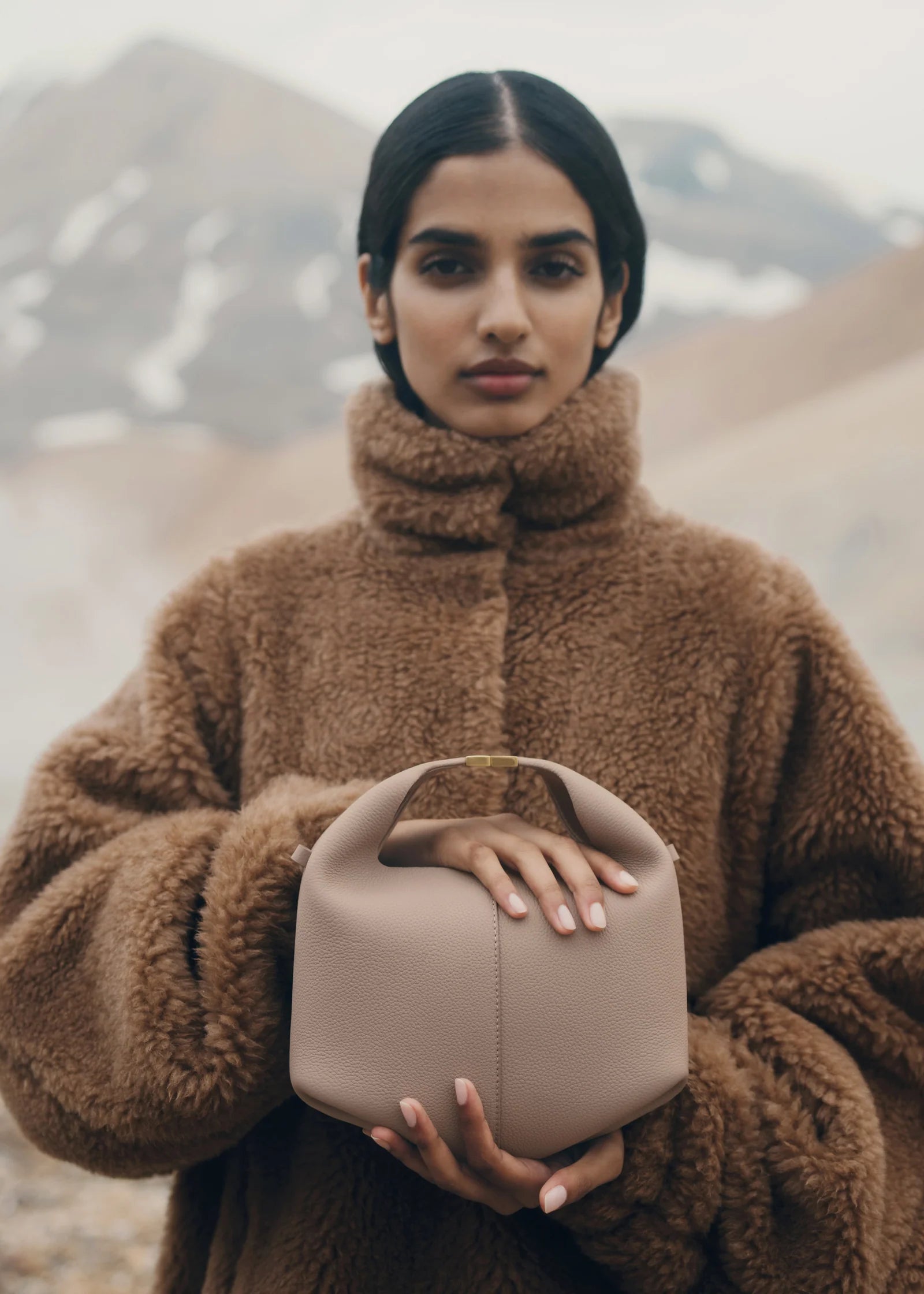 Célie - Grège Élégant