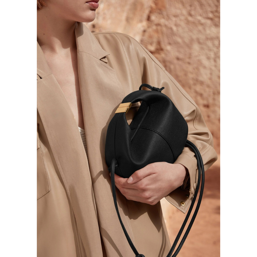 Célie - Noir Minuit